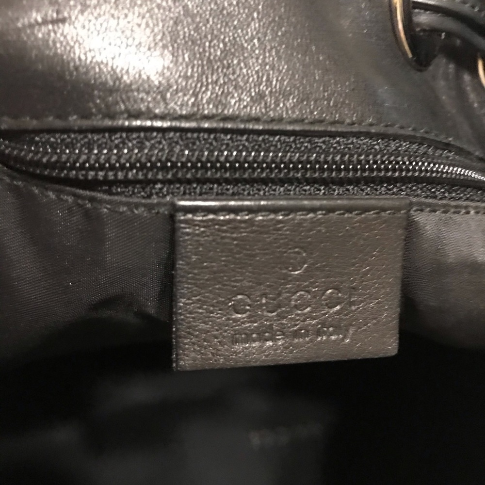 🍾 FIRM XL Gucci Drawstring Bag in Black Leather - Picture 8 of 9